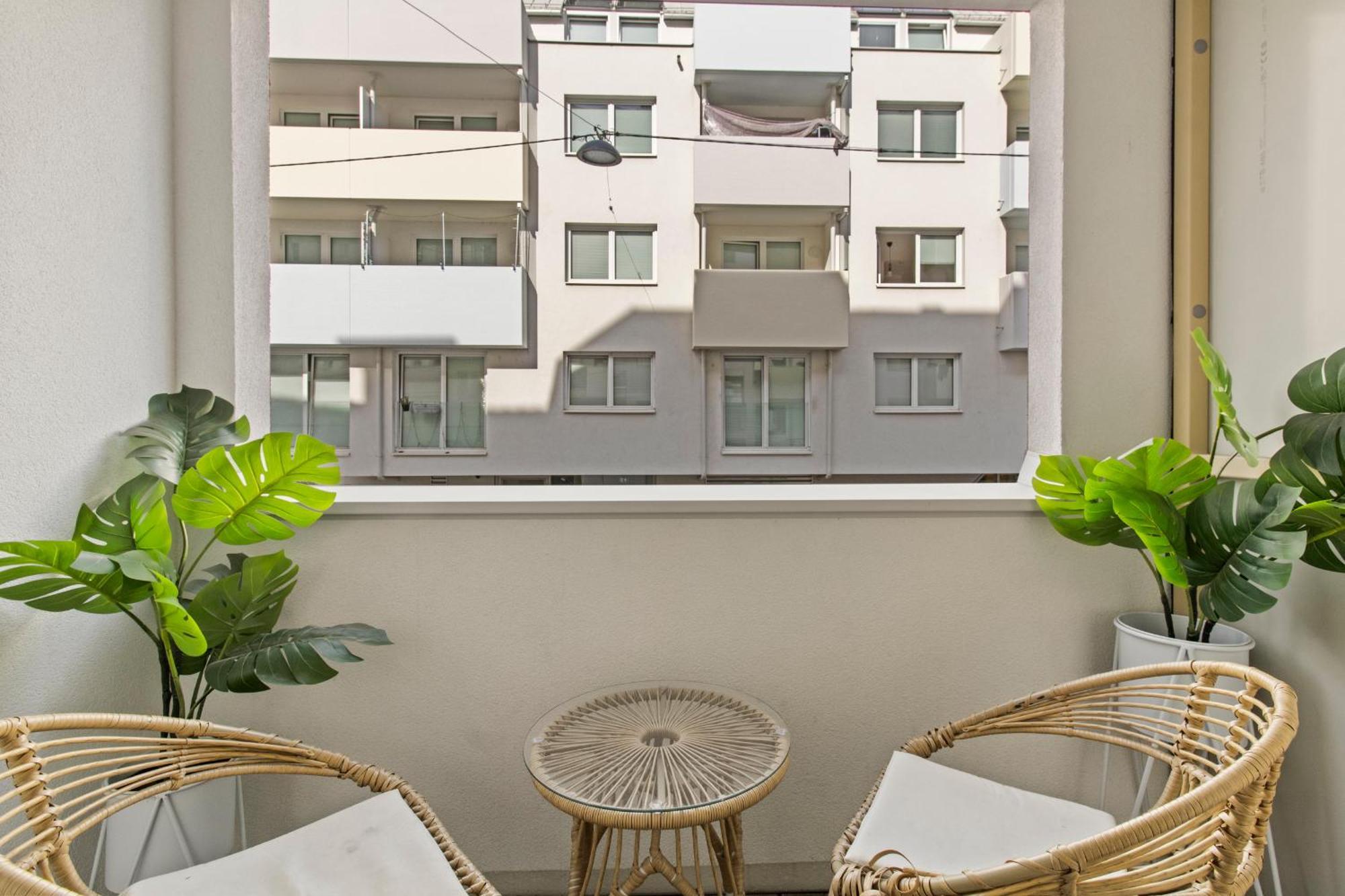 Modern Apartment I Parking I Vienna Exterior photo