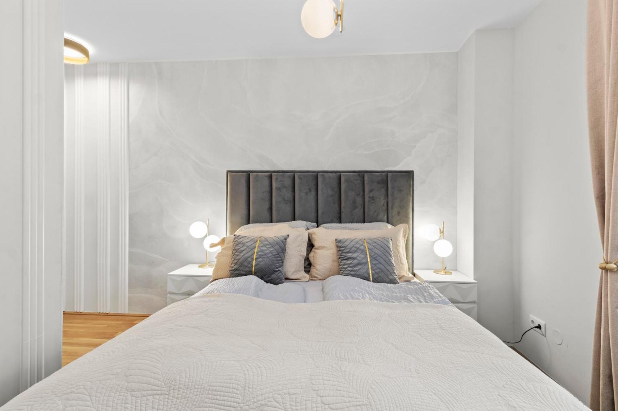 Modern Apartment I Parking I Vienna Exterior photo